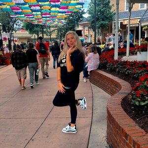 COPY - Jordan 4 ‘military black’